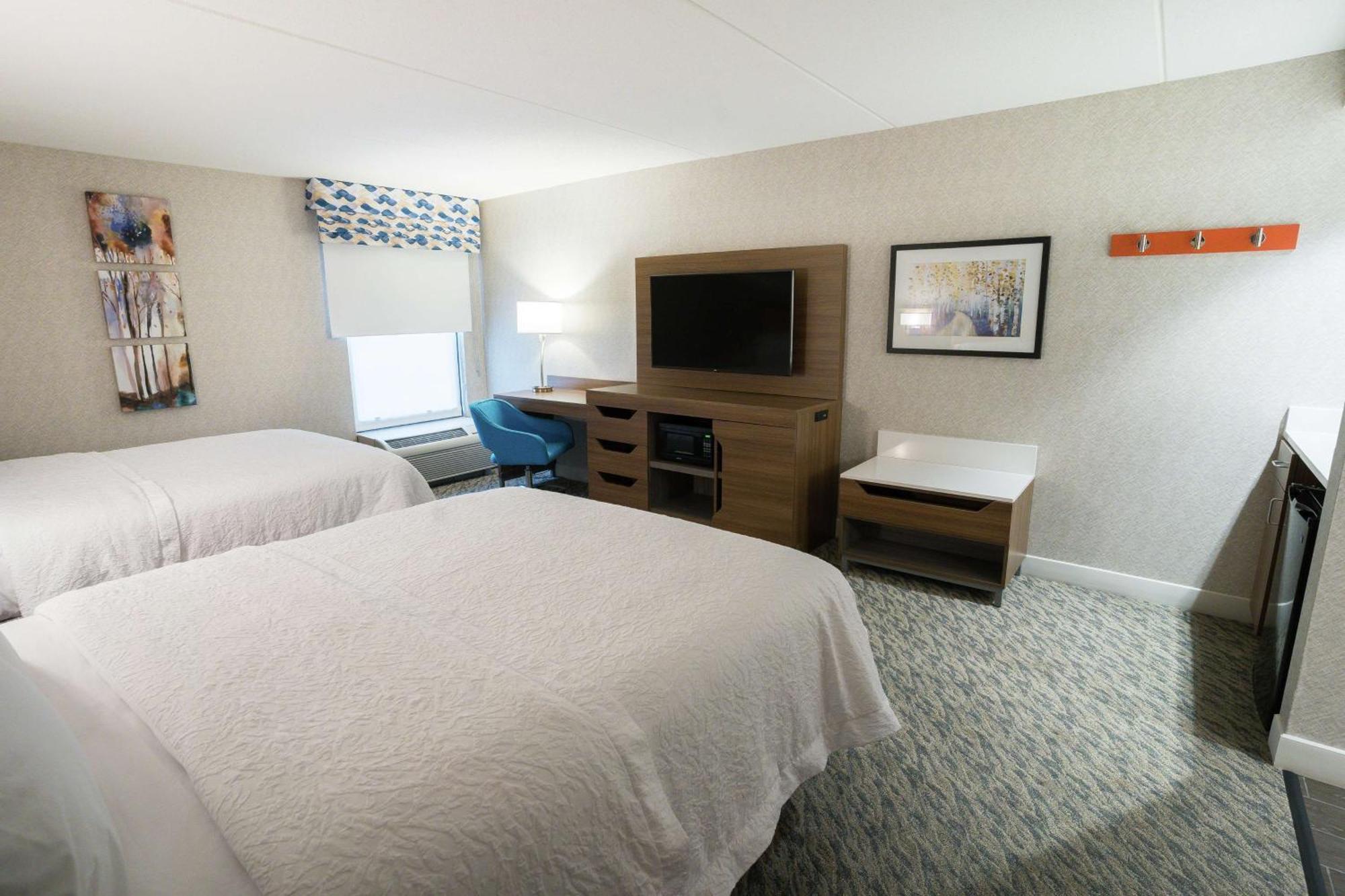 Hotel Hampton 3*