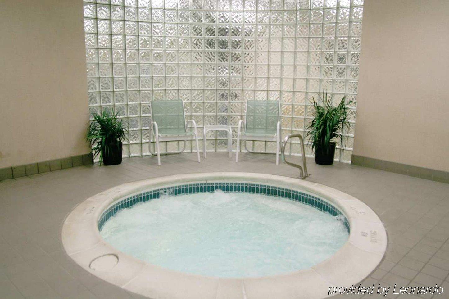 Hotel Hampton 3*