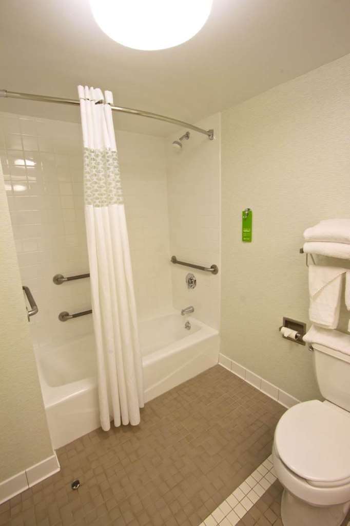 Hampton Hotel 3*